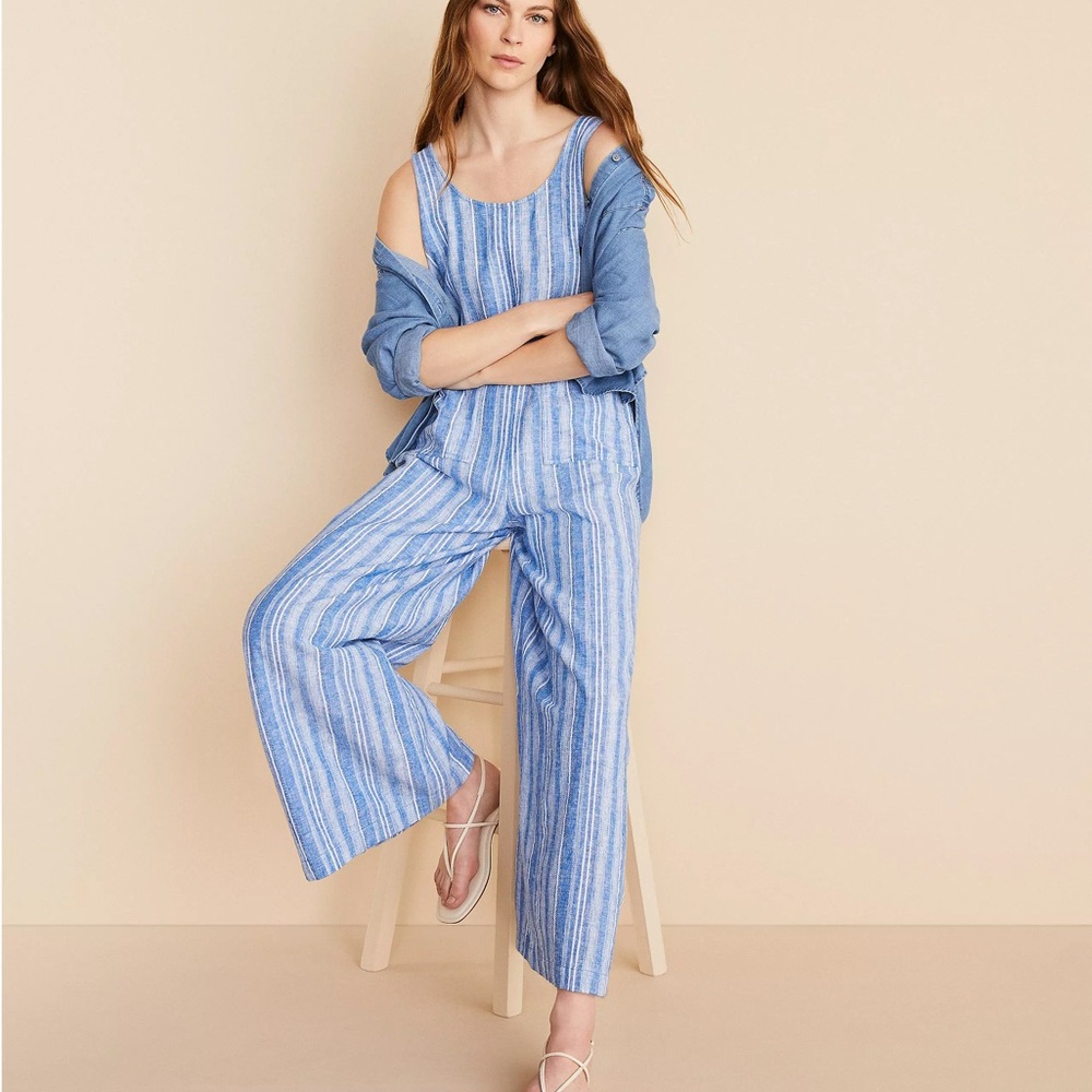 LOFT Petite wide legged Light Blue Striped Jumpsuit w adjustable straps